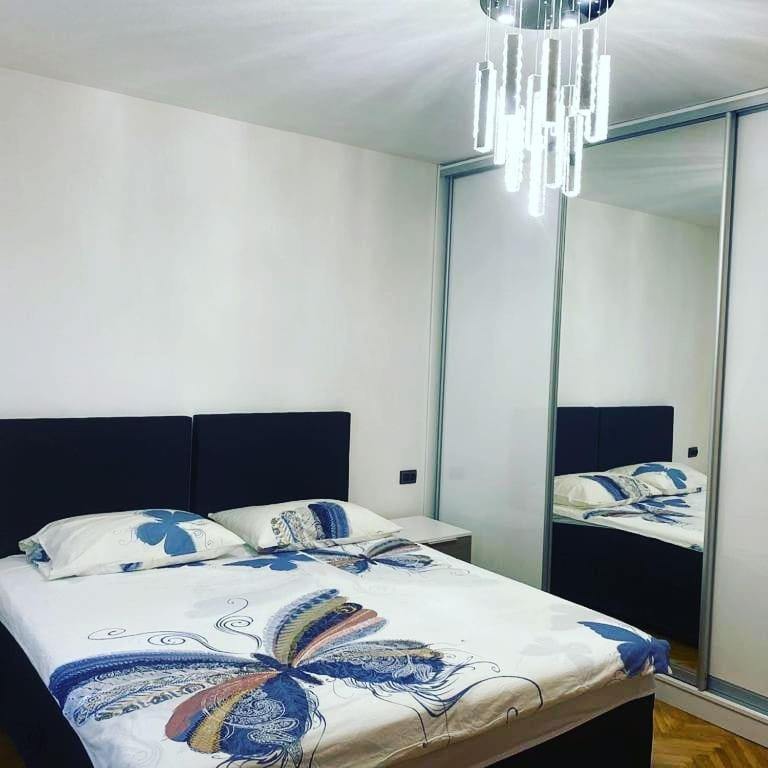 Apartment 51 Gornji Karin Rom bilde